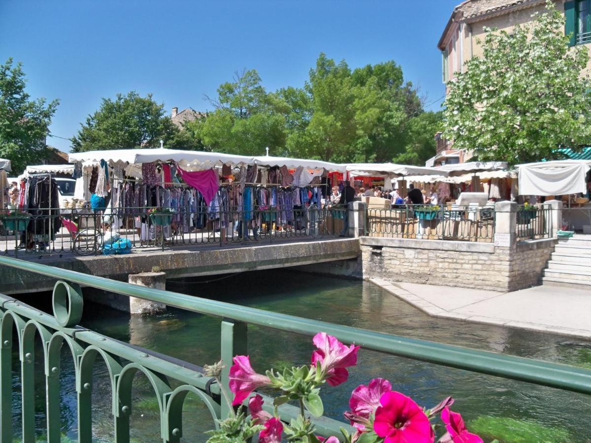 Le Petit Studio - 15 m2 - Centre Ville - Sorgue à 50 m LʼIsle-sur-la-Sorgue Esterno foto